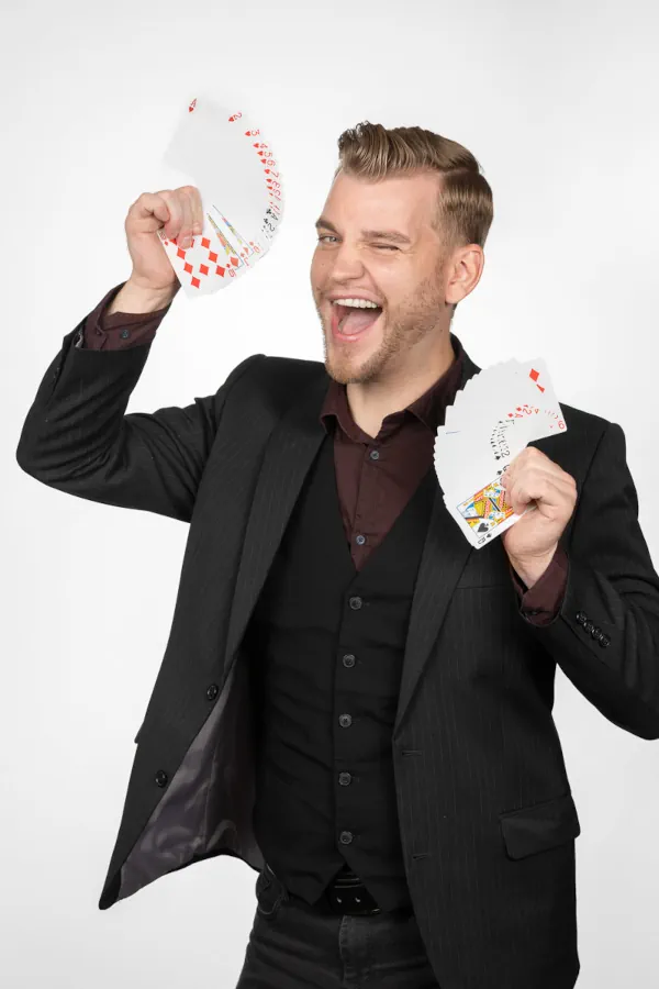 Jonas verzaubert gern – privat und beruflich!